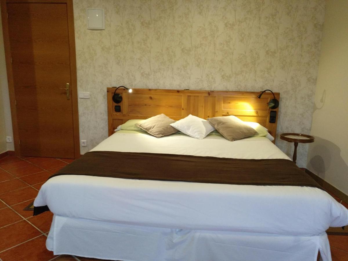 Mas Trucafort - Masia Braseria - Alojamiento Adults Only Falset Exterior foto